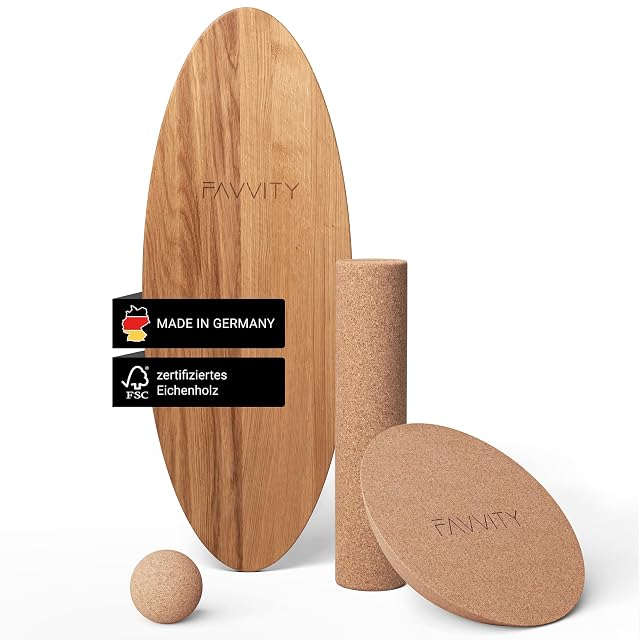 FAVVITY Eichenbrett mit Korkwalze, Halbkugel und Ball, beschriftet mit Made in Germany und FSC-zertifizierte Eiche